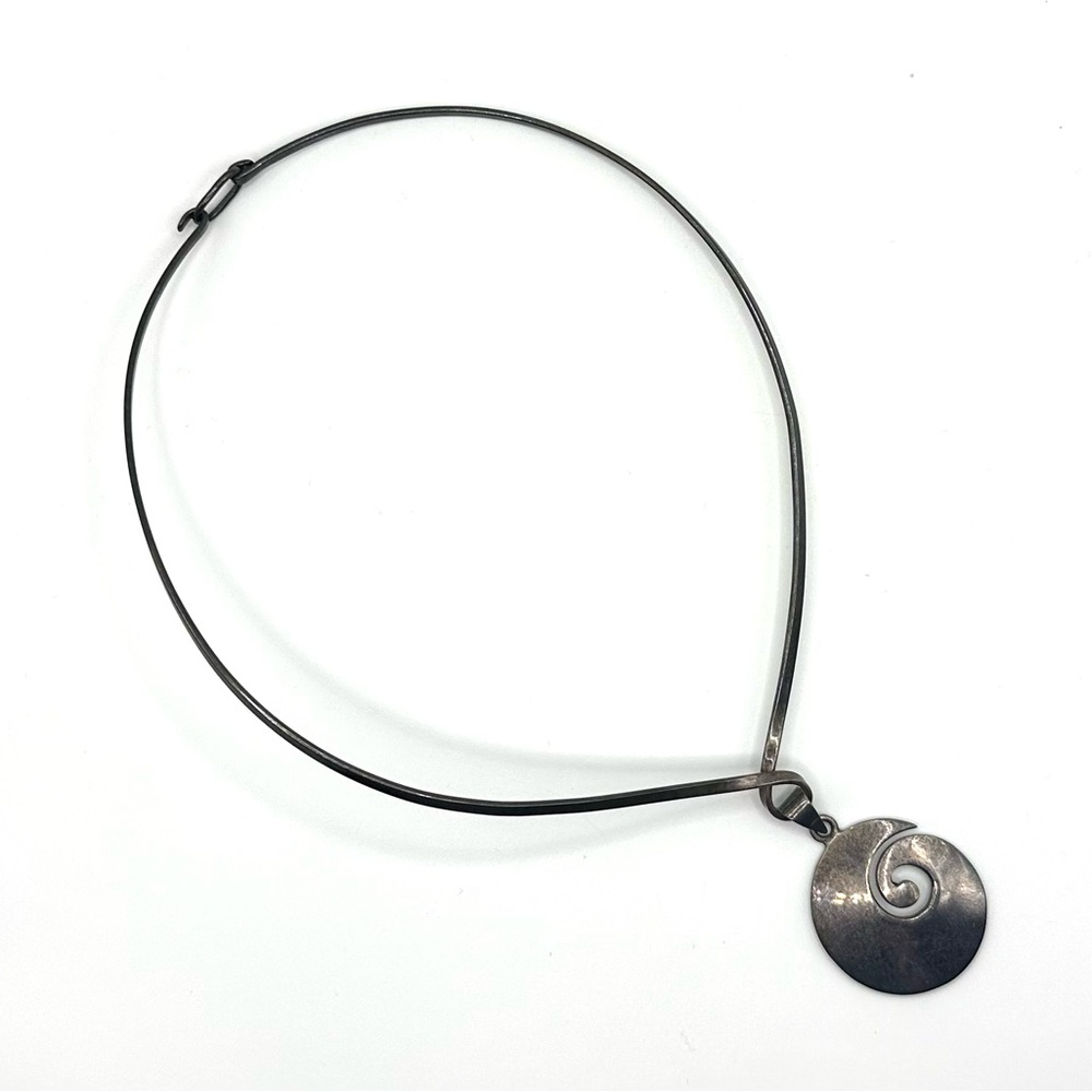 Vintage Mexican Sterling Collar Necklace with Hook & Eye Clasp & Swirl Pendant